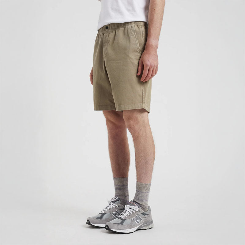 NORSE PROJECTS Ezra Relaxed Organic Stretch Twill Shorts in Moss Green