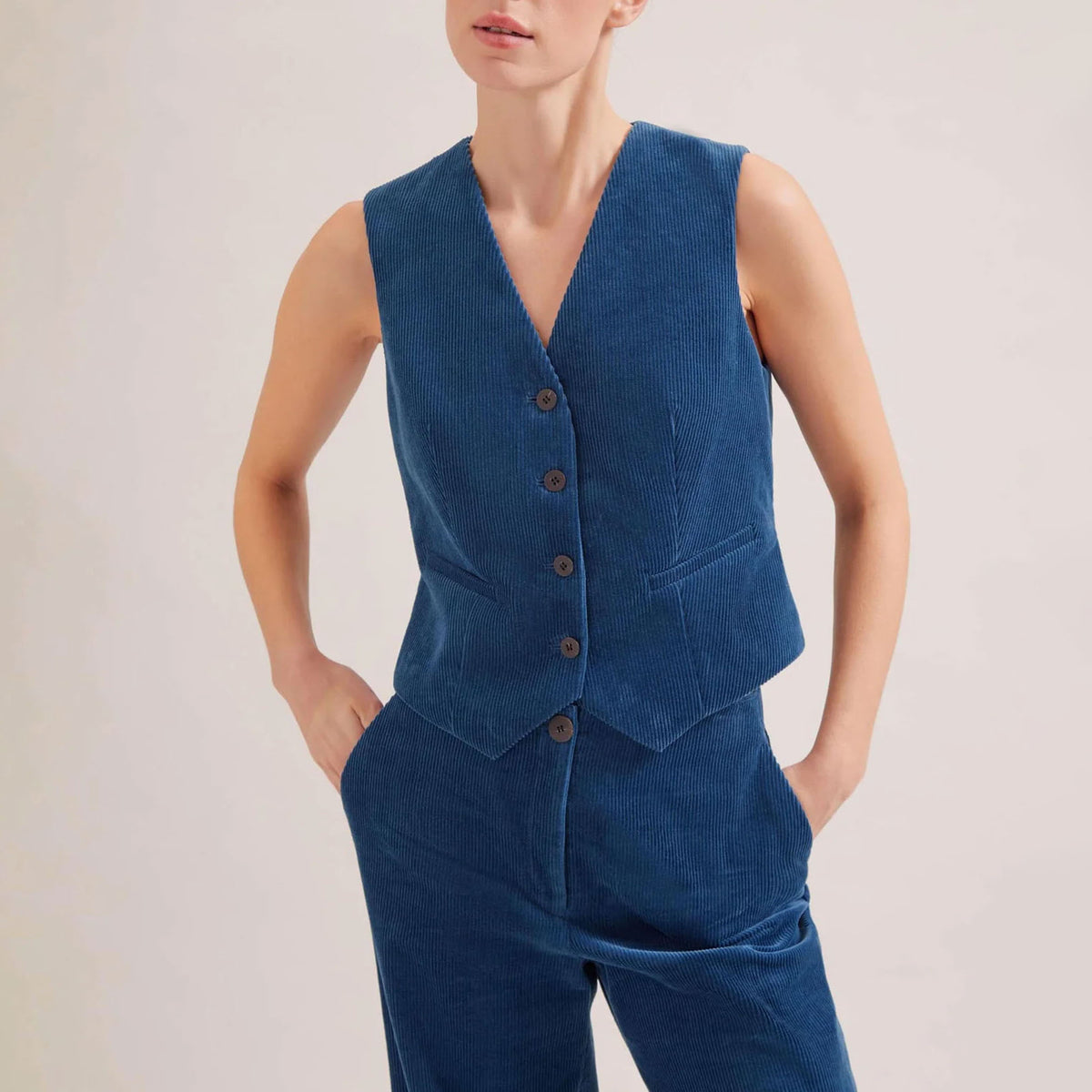 CEFINN Wyatt Corduroy Waistcoat in Blue