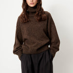SESSUN Niko Sweater in Carbone
