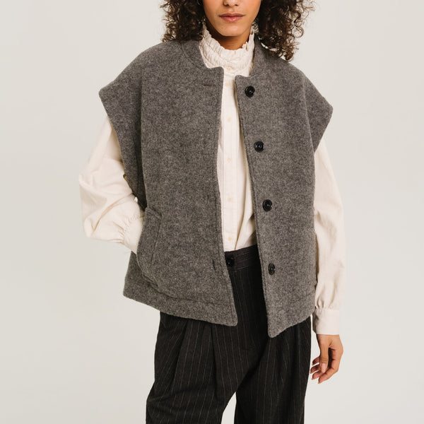 SACRECOEUR Sonny Grey Wool Vest in Grey