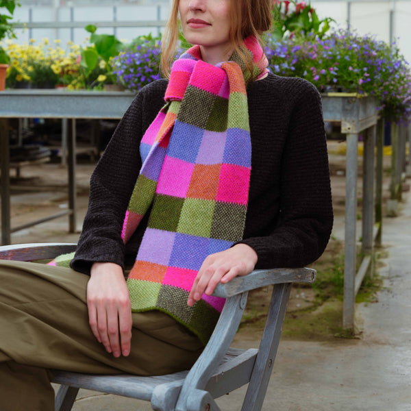 QUINTON & CHADWICK Brushed Tweed Scarf in Hot Tropics