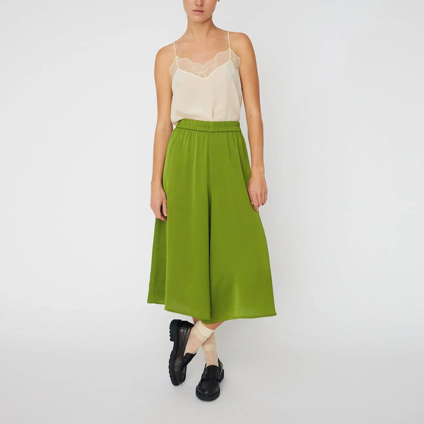 STELLA NOVA Delicate Shorts in Green Flash