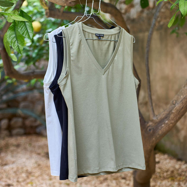 BLACK COLOUR BCMay V Neck Top in Black