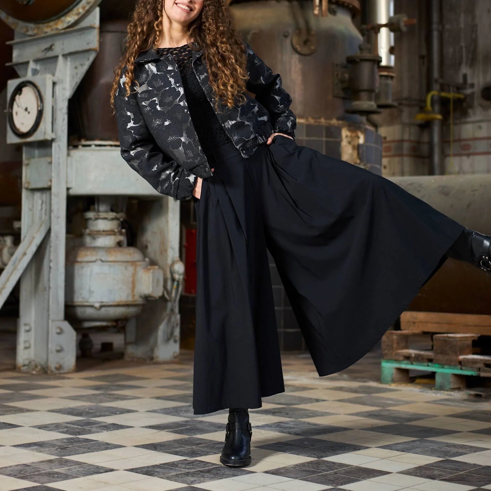 BLACK COLOUR BCDavina Split Skirt in Coffee