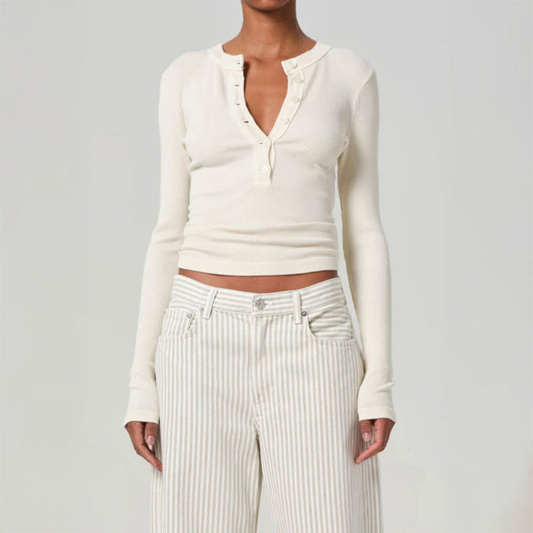 CITIZENS OF HUMANITY Varra Henley Top in Dune