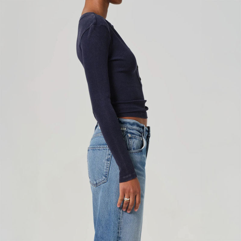 CITIZENS OF HUMANITY Vara Henley Top in Mineral Navy