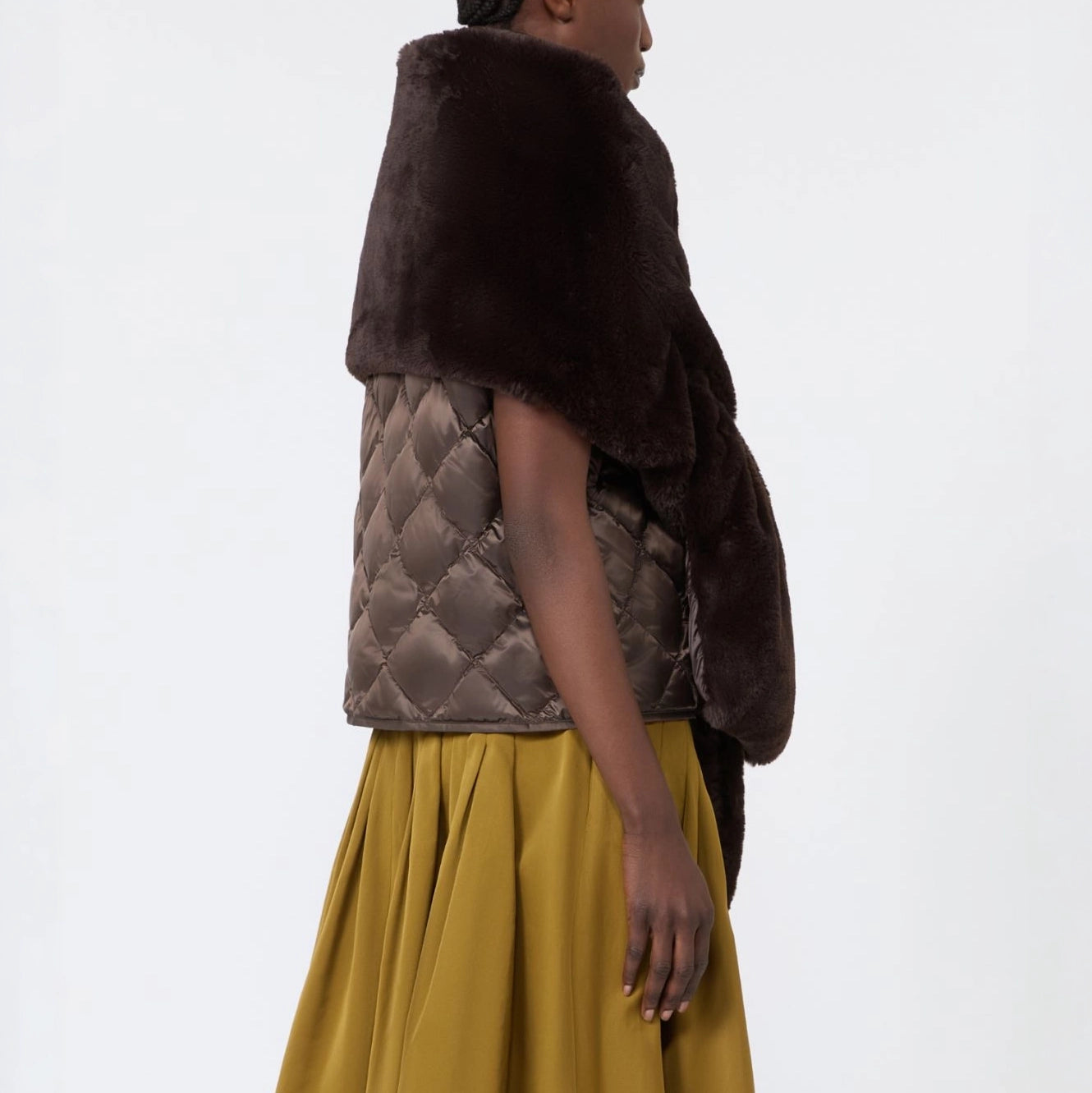 S MAX MARA MTCPiacere Water-Repellent Canvas Padded and Quilted Stole in Dark Brown
