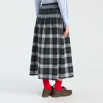 VILAGALLO Long Tartan Kilt Skirt in Grey/Navy