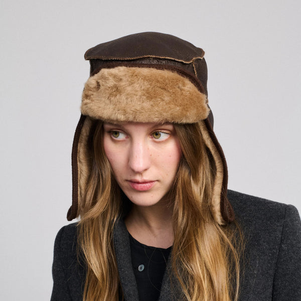 BEATRIZ FUREST Fly Hat in Brown