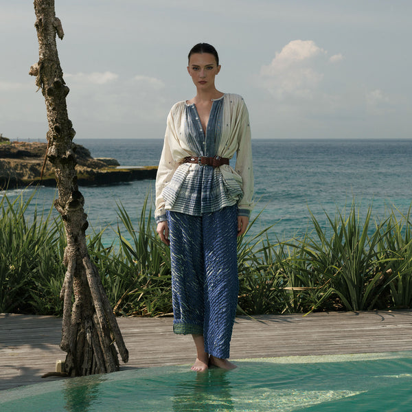 V DE VINSTER Ajmir Blouse in Indigo