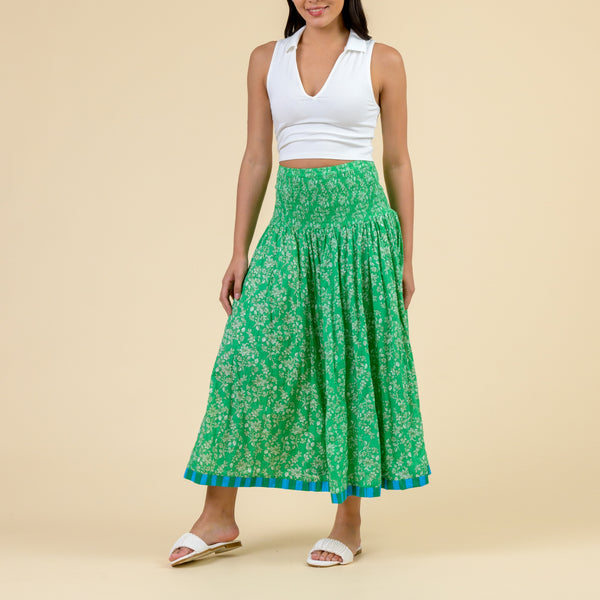 HANDPRINT DREAM APPAREL Arista One Size Skirt in Busy Floral Green
