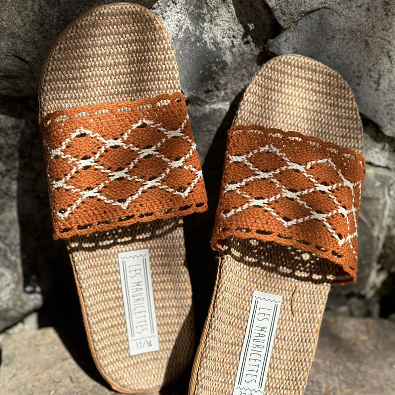 LES MAURICETTES Ariane Sandals in Tan