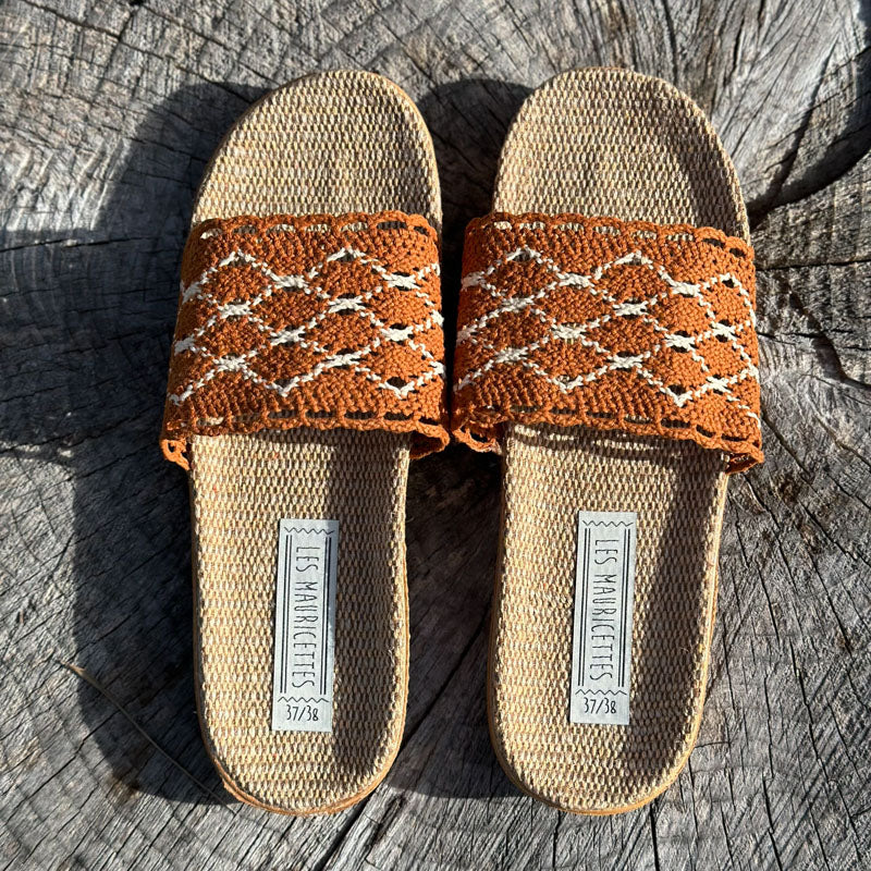 LES MAURICETTES Ariane Sandals in Tan