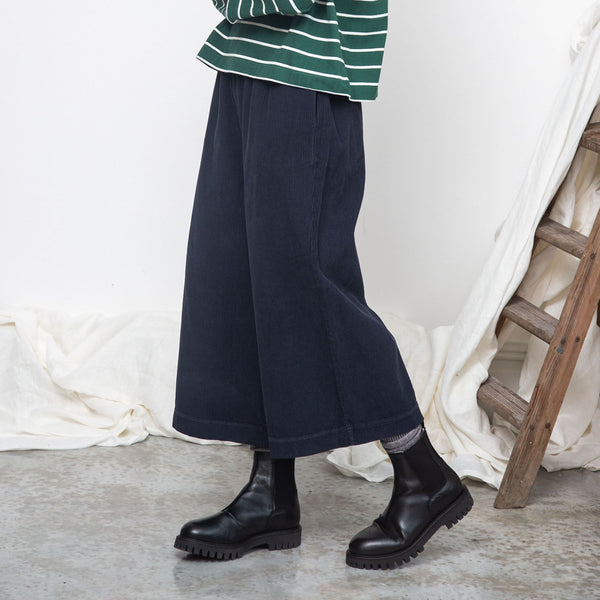 BEAUMONT ORGANIC Evora Organic Cotton Corduroy Trousers in Night Sky Navy