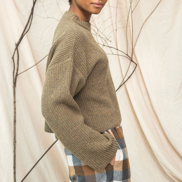 BEAUMONT ORGANIC Leo Recycled Wool Knitted Jumper in Taupe Marl