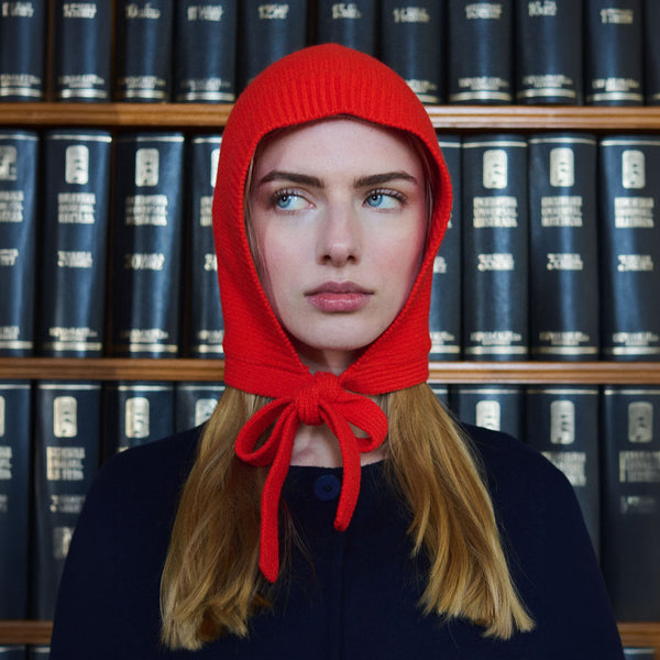 THE TINY BIG SISTER Merino Wool Bonnet in Summer Red