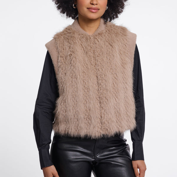RINO & PELLE Alvita Faux Fur Gilet in Oat