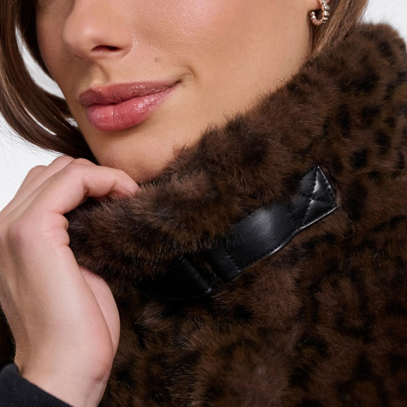 RINO & PELLE Ambra Short Faux Fur Leopard Print Jacket in Brown Leopard
