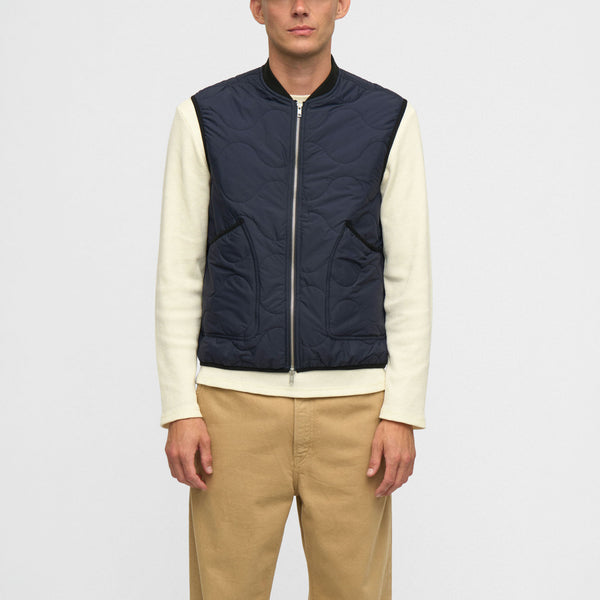 ANERKJENDT Akrobin Quilt Gilet in Sky Captain