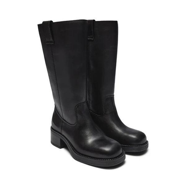 PAVEMENT Anneli Boots in Black