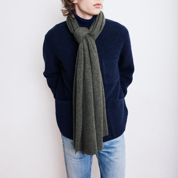HARTFORD Cashmere Scarf in Army