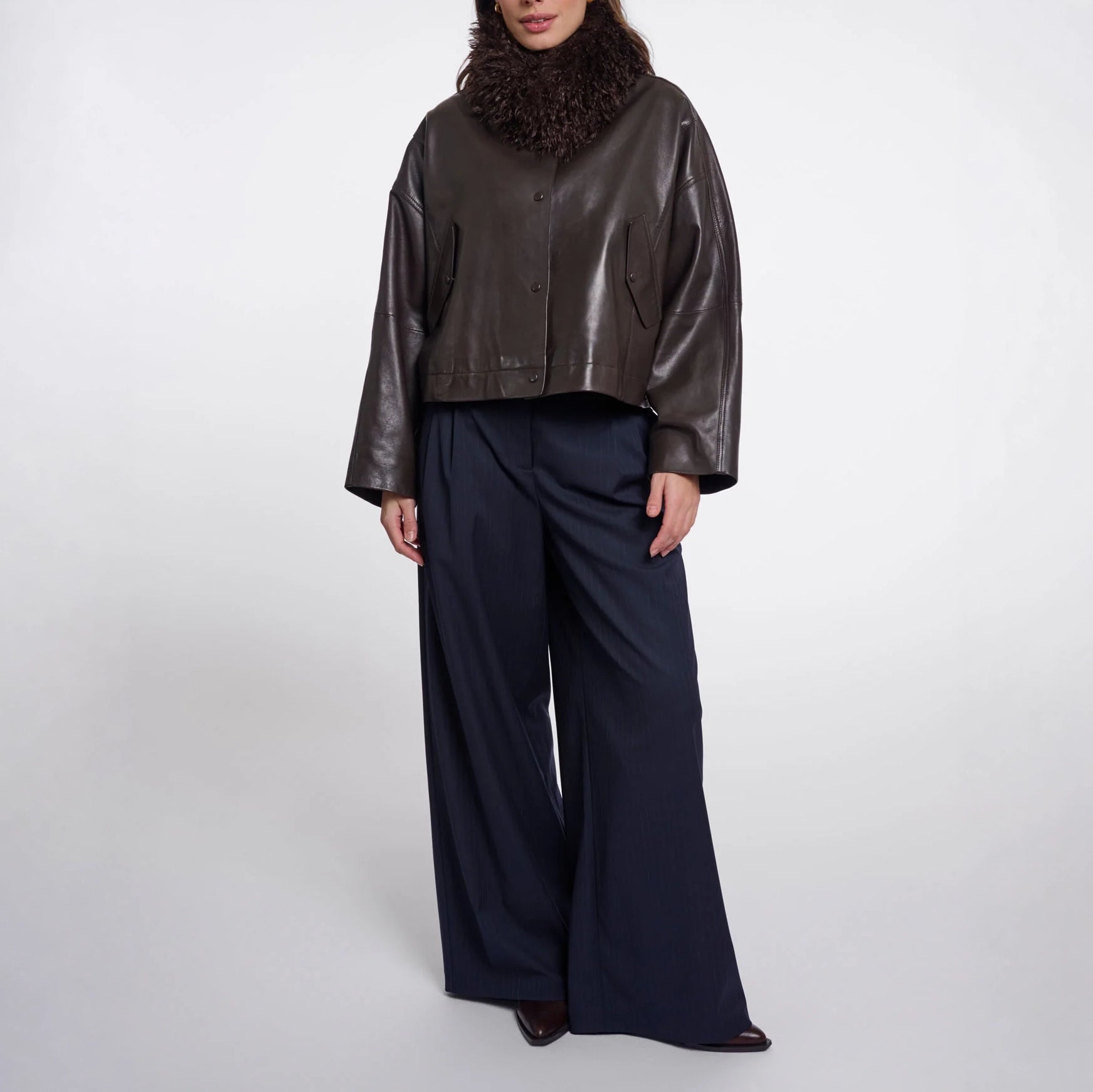 RINO & PELLE Banu Scarf with Magnet in Coffee Roast
