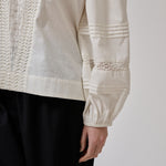 ANNE-MI Clover Long Sleeve Cotton Blouse in White Sand
