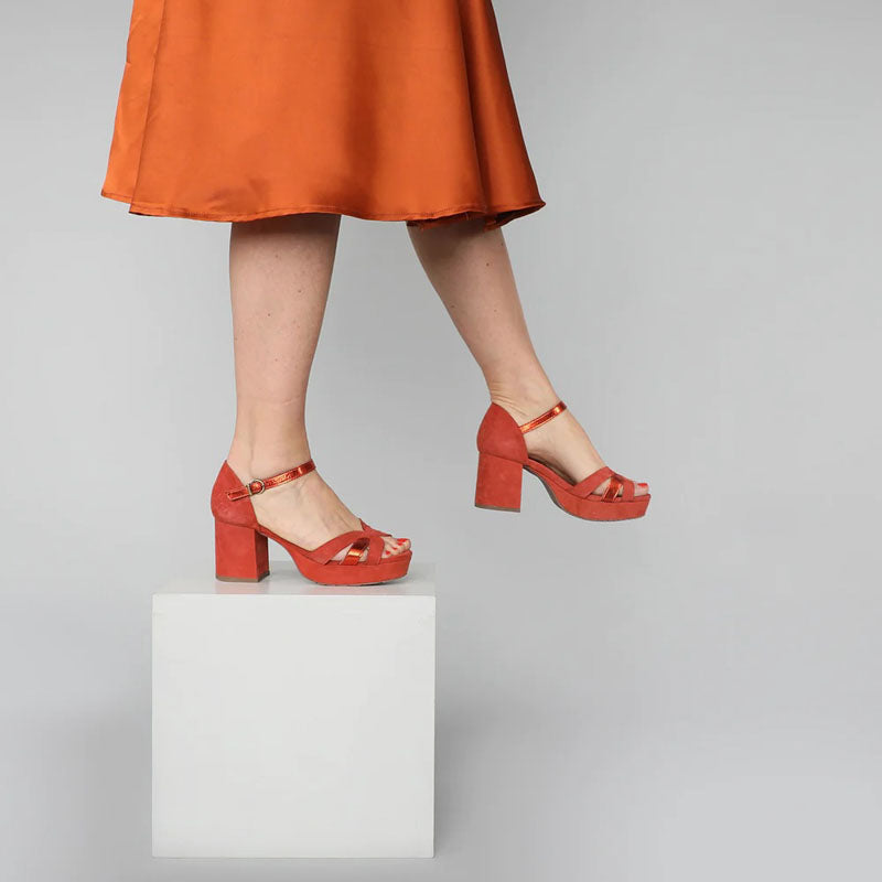 ESSKA Caro Suede Sandals in Rust