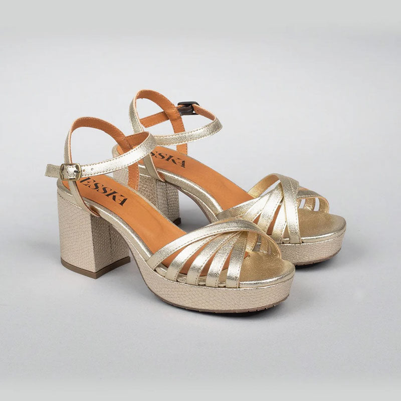 ESSKA Casey Sandals in Platinum Metallic