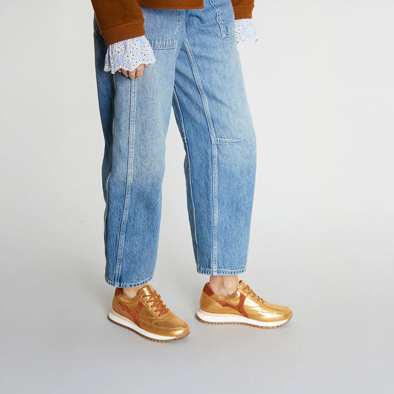 ESSKA Cinda Trainers in Gold
