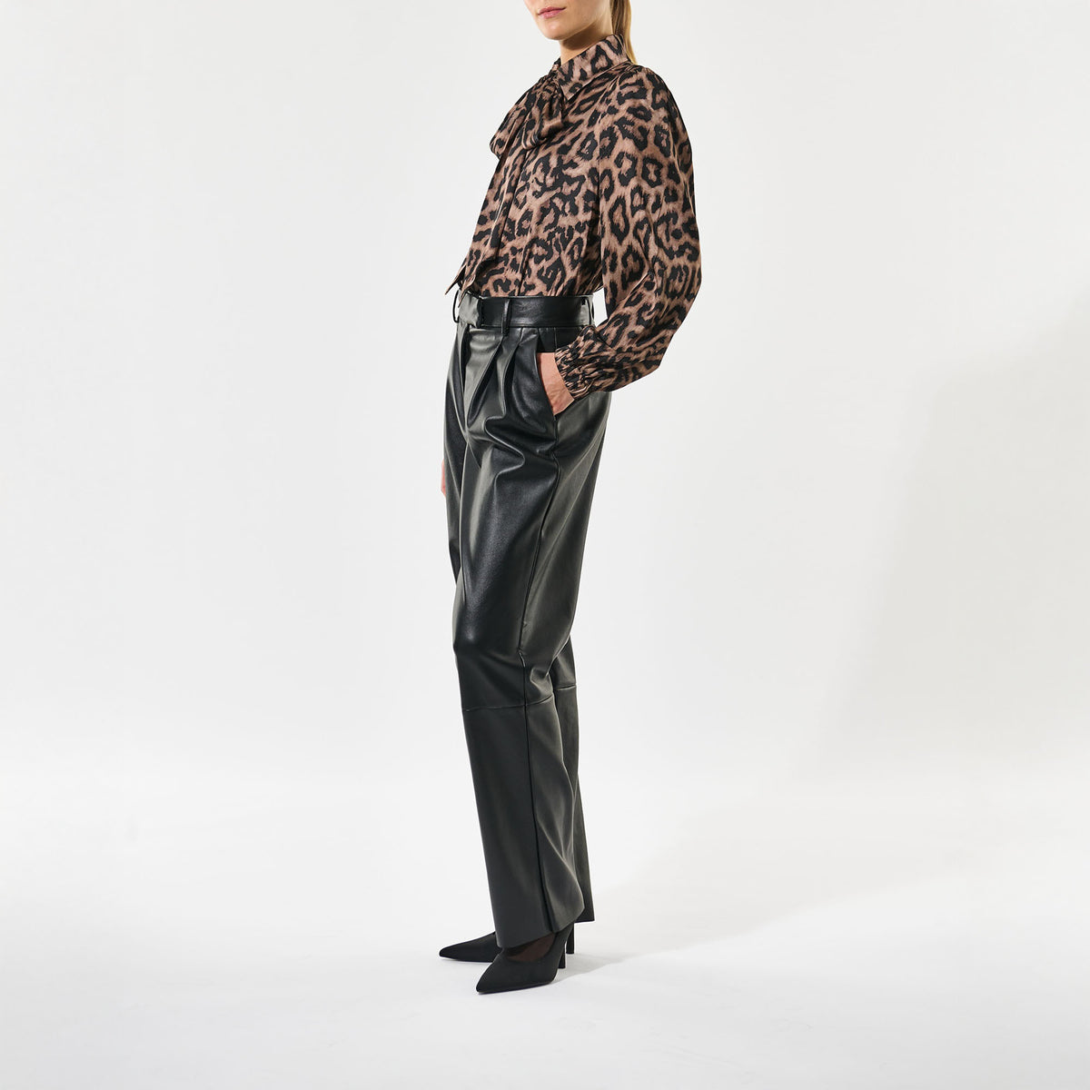 DEA KUDIBAL KikkiDEA Blouse with Bow in Animal