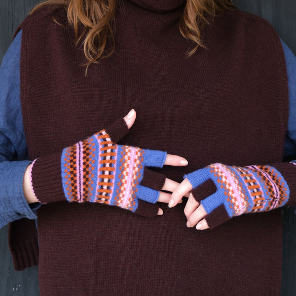 QUINTON & CHADWICK Patterned Fingerless Gloves  in Quartz
