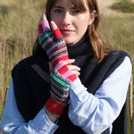 QUINTON & CHADWICK Patterned Fingerless Gloves  in Hyper Nature
