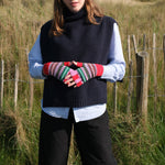 QUINTON & CHADWICK Patterned Fingerless Gloves  in Hyper Nature
