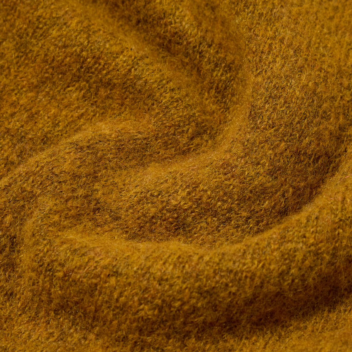 UNIVERSAL WORKS David Cardigan in Gold