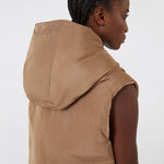 S MAX MARA Delfy Sleeveless Puffer Jacket in Camel