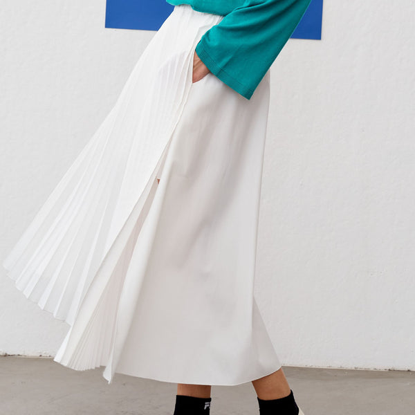 FLOOR Wide Pleated Skirt in White