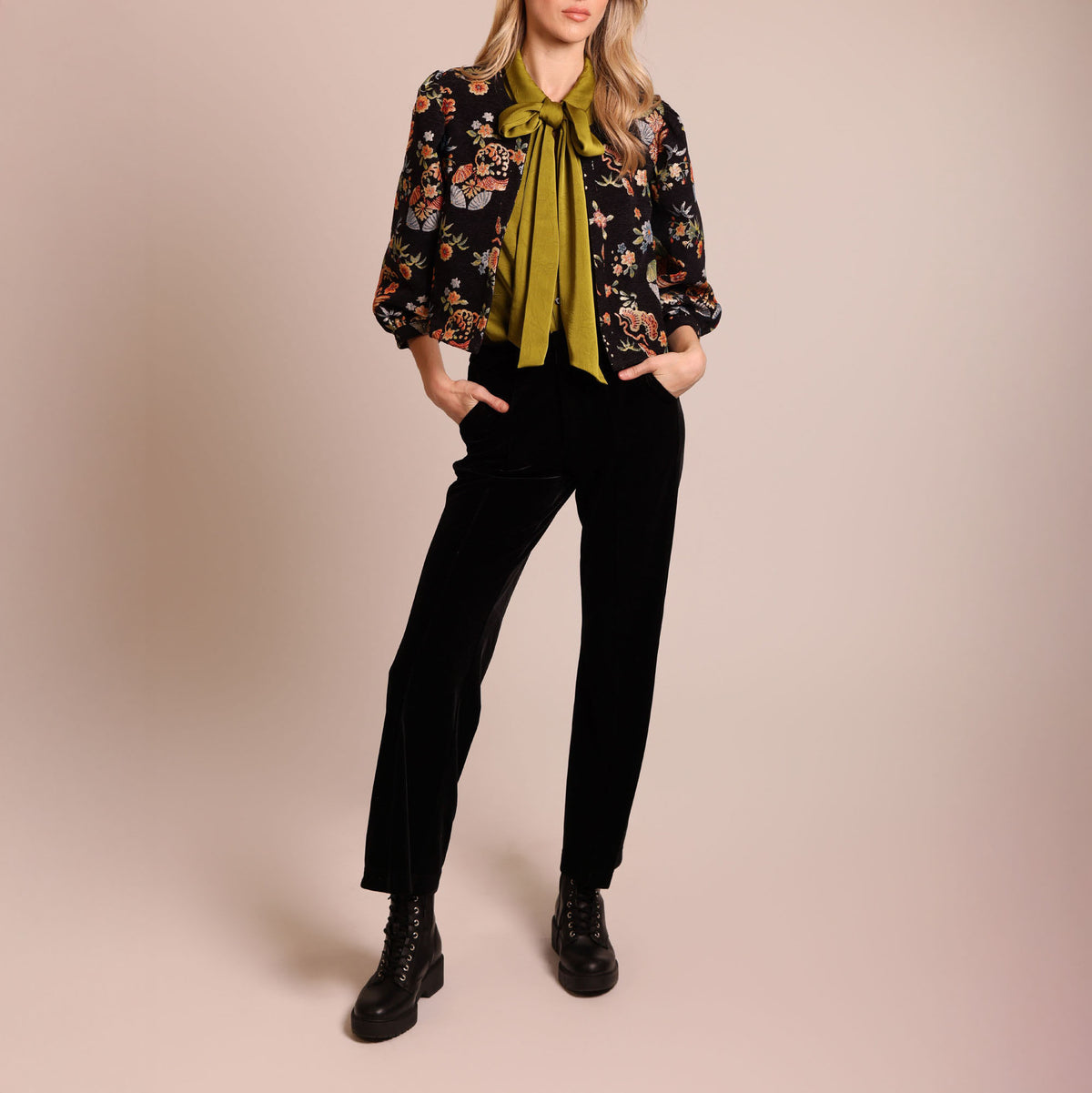 TRAFFIC PEOPLE Paddle Jacket in Black