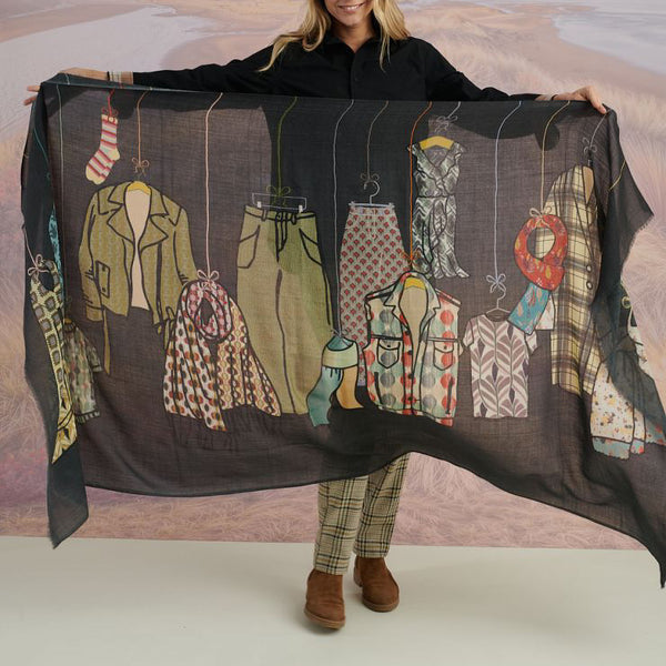 STORIATIPIC Fring Scarf in Anthracite