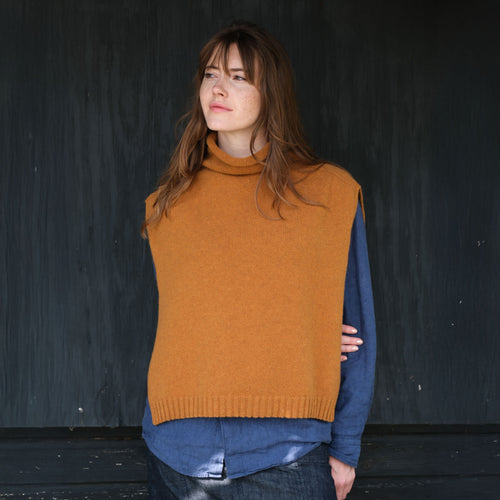 QUINTON & CHADWICK Funnel Neck Poncho in Whiskey