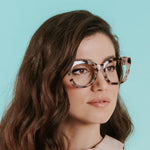 GOODLOOKERS Encore Reading Glasses in White Tortoiseshell