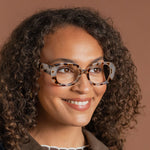 GOODLOOKERS Luna Reading Glasses in White Tortoiseshell
