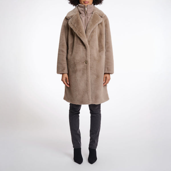 RINO & PELLE Geesje Single Breasted Faux Fur Coat with Detachable Collar in Toffee