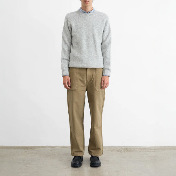 EDMMOND STUDIOS Glasgow Sweater in Plain Light Grey Melange