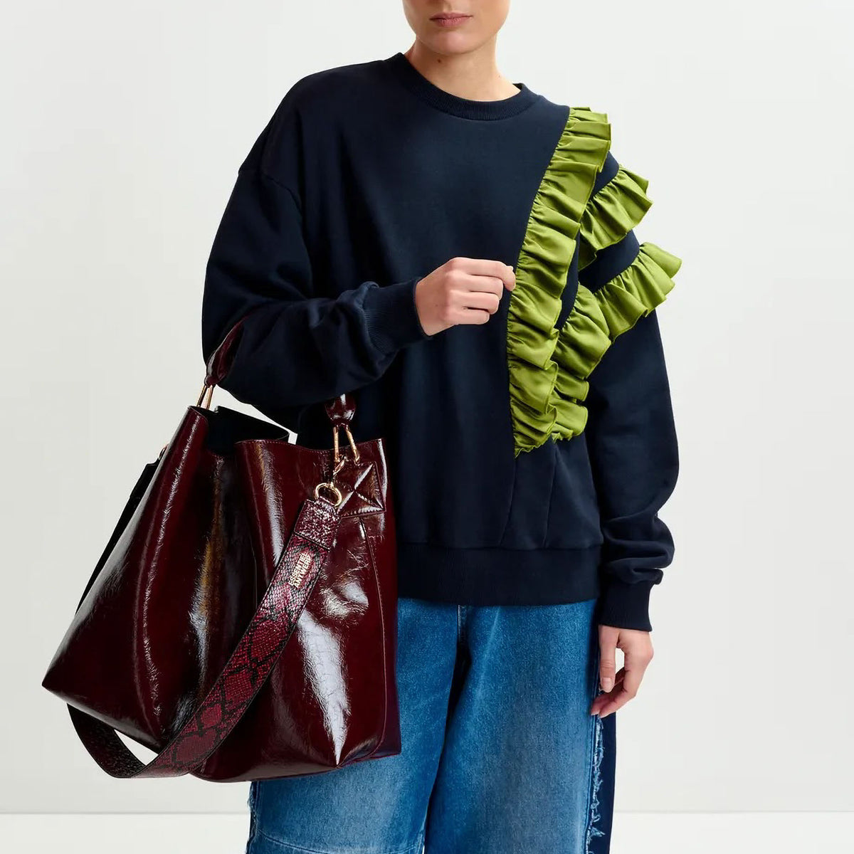ESSENTIEL ANTWERP Ihurley Glossy Shopper Bag in Burgundy