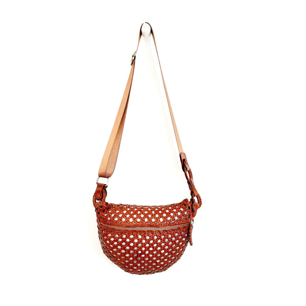 EN SHALLA Large Leather Crossbody Bum Bag in Cognac