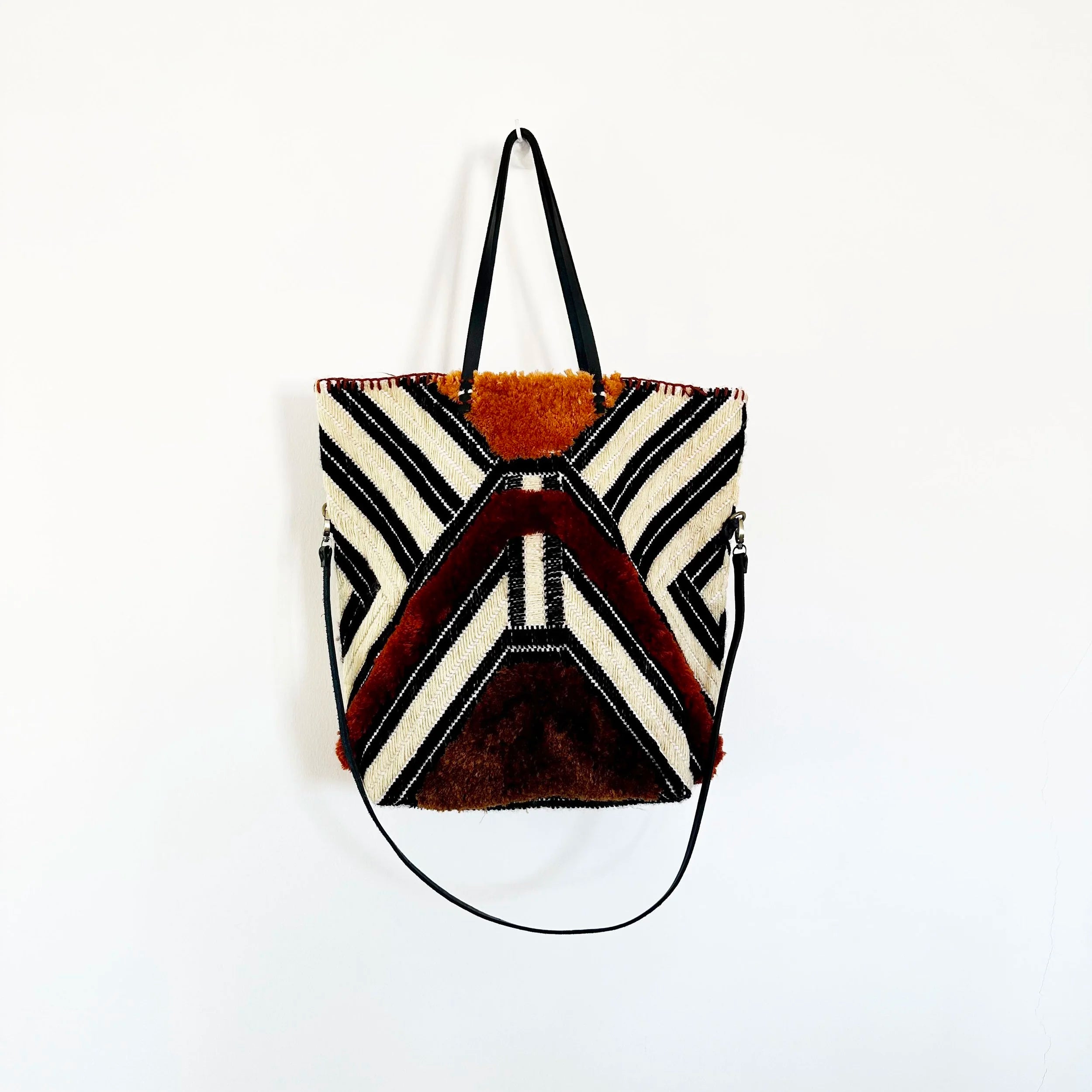 EN SHALLA Medium Fluffy Striped Tote Bag in Beige