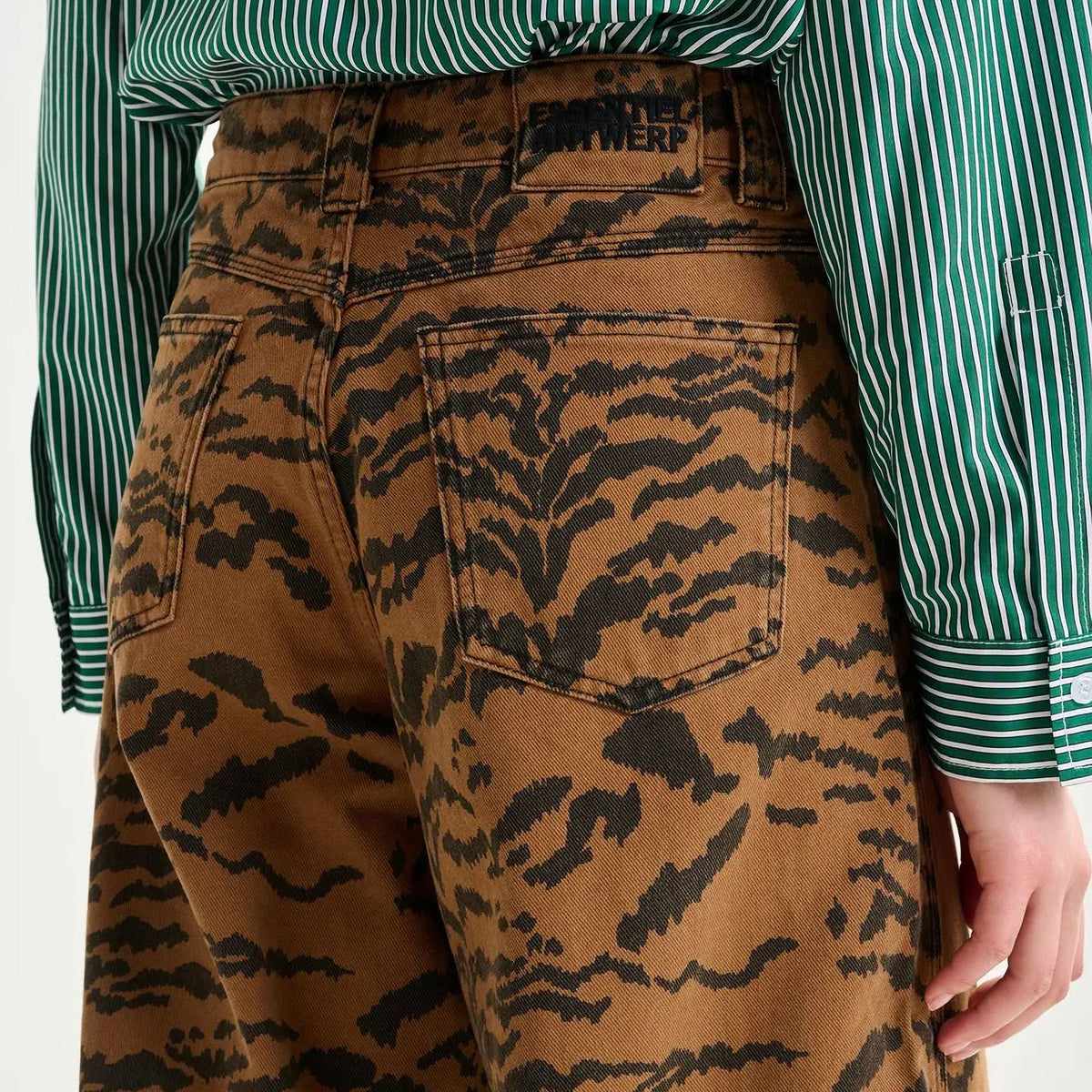 ESSENTIEL ANTWERP Impeccable Tiger-Print Tapered-Leg Jeans in Brown and Black