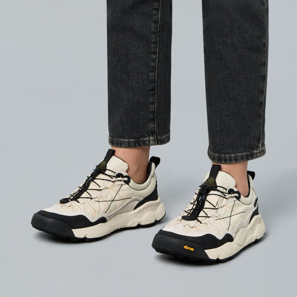 FLOWER MOUNTAIN Iwano 2 Unisex Suede/Nylon Trainers in White/Black