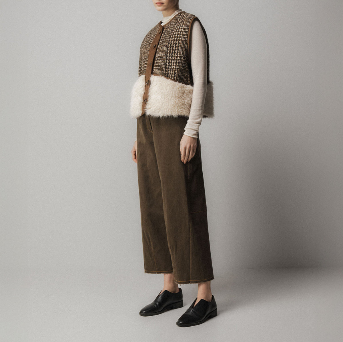 EMIN PAUL Shearing Wool Check Vest in Brown Check